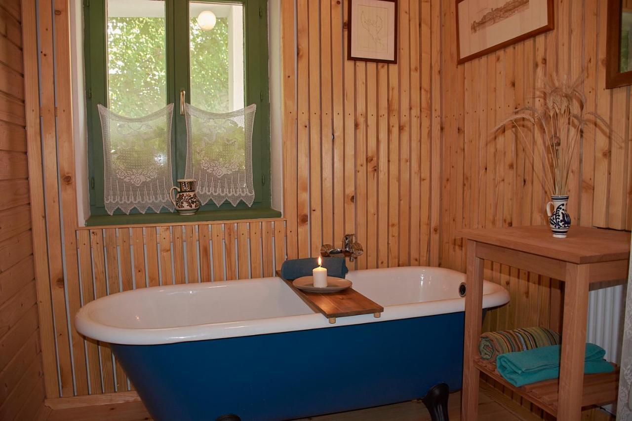 Egkoris Vendeghaz Hotel Bakonyszucs Buitenkant foto