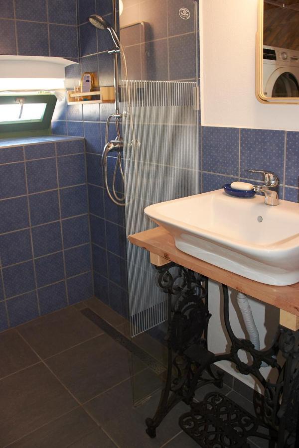 Egkoris Vendeghaz Hotel Bakonyszucs Buitenkant foto